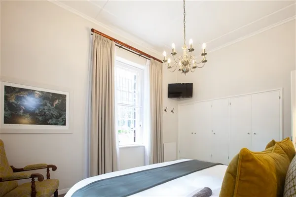 experiences at Elgin Vintners illustrated by Hahn Family Suite bedroom view from bed